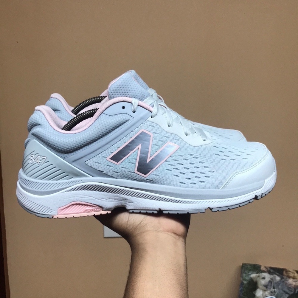 New Balance 847V4 “Grey Pink”